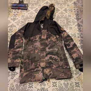 Women's Camouflage Ski & Snow Jacket